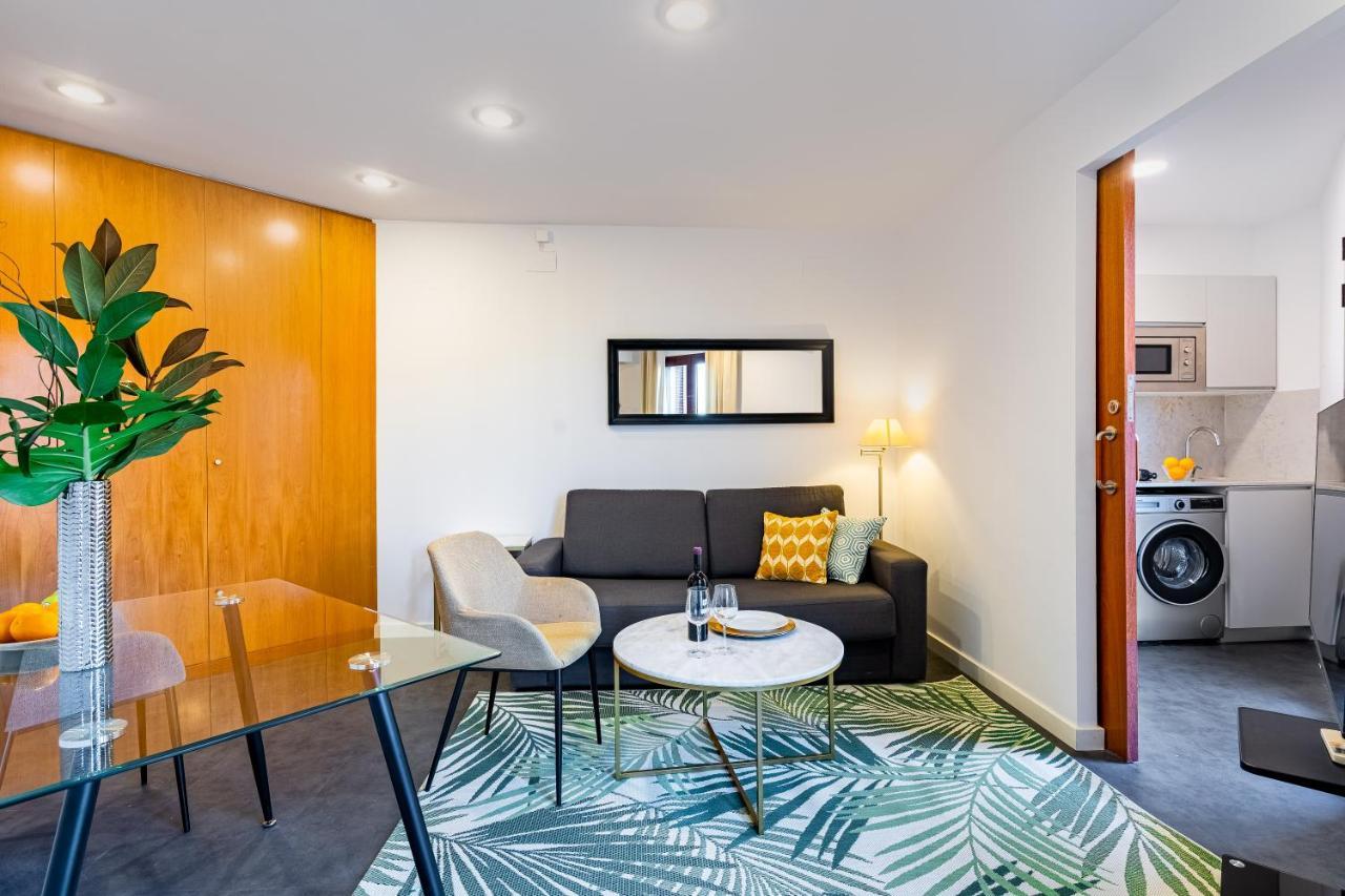 Lodging Apartments City Center-Eixample — Photos 2